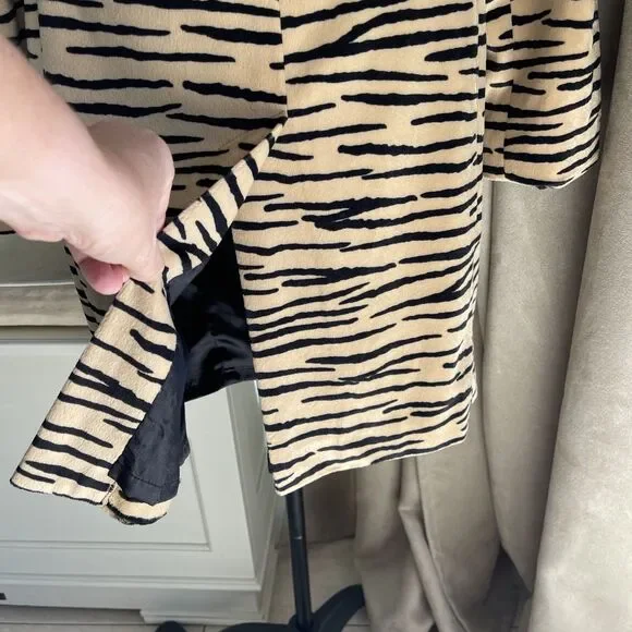 Bebe Faux Fur Tiger Stripe Beige Black Belted Coat L